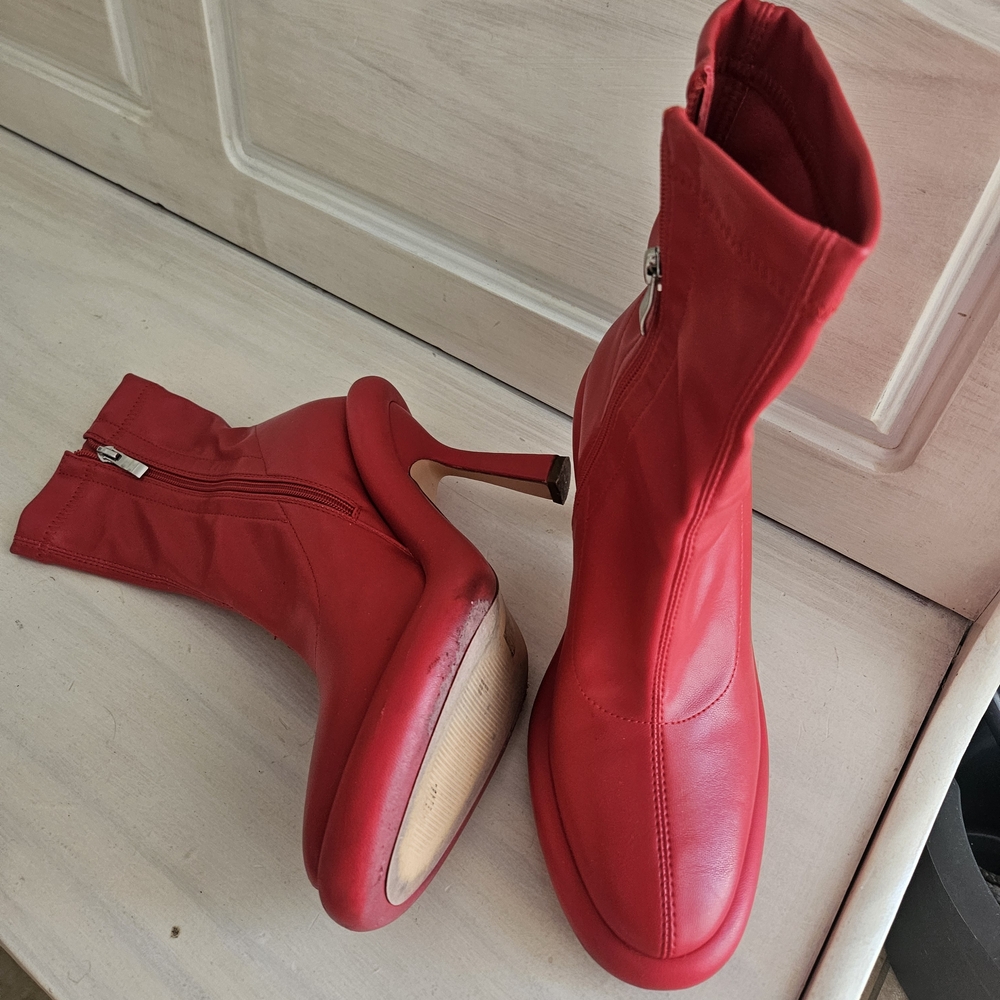 Red Sculpted Heel Sock Boots - Women's Fashion Booties - Picture 3 of 4